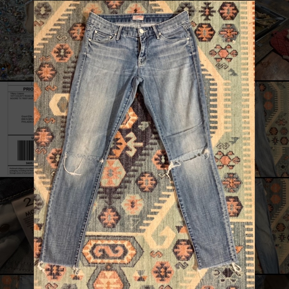 MOTHER DENIM Looker ankle fray